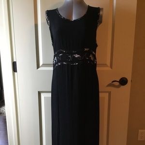 Long maxi dress with slit at back